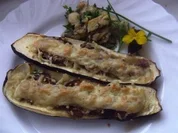 Zucchini mit Champignonfüllung - Rezept