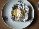Kartoffeln in Alu gegrillt mit einer Creme von gestern - Rezept