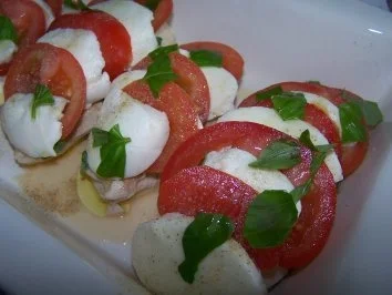 Rezept: Hähnchenfilets mit Tomaten-Mozzarella-Fächer Bild Nr. 5 Hähnchenfilets mit Tomaten-Mozzarella-Fächer - Rezept - Bild Nr. 5