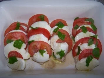 Rezept: Hähnchenfilets mit Tomaten-Mozzarella-Fächer Bild Nr. 6 Hähnchenfilets mit Tomaten-Mozzarella-Fächer - Rezept - Bild Nr. 6