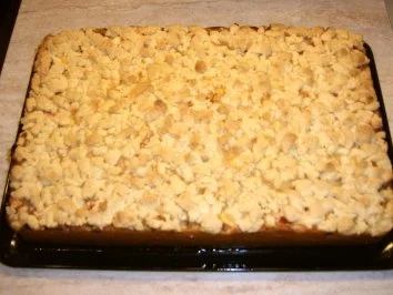 Rezept: Rhabarberstreuselkuchen Bild Nr. 5 Rhabarberstreuselkuchen - Rezept - Bild Nr. 5