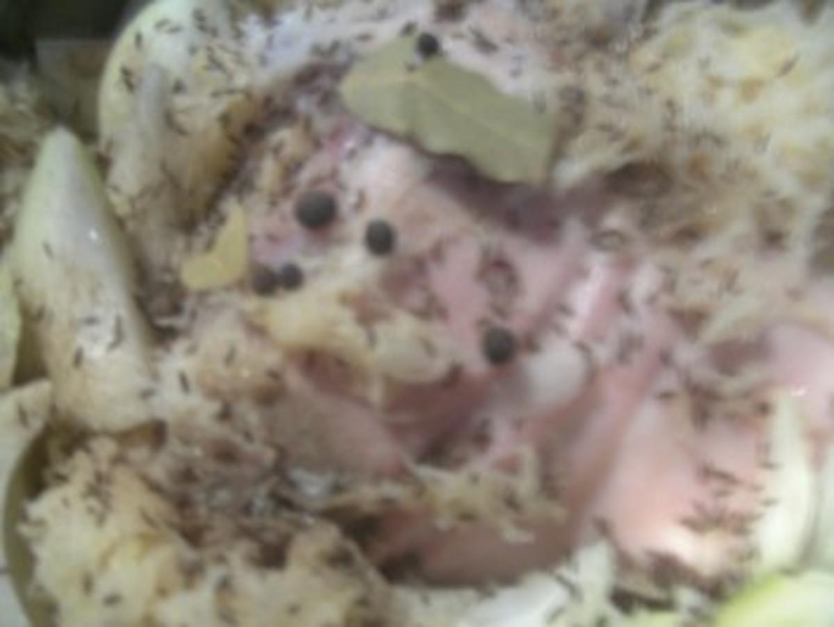 Eisbein  in Sauerkraut geschmort - Rezept - Bild Nr. 6