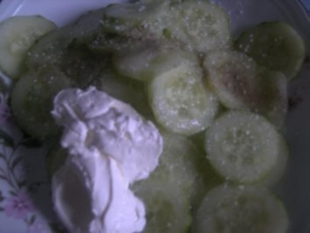 Eisbein  in Sauerkraut geschmort - Rezept - Bild Nr. 3