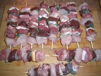 Rezept: Spiedini misti spoletini (gemischte Fleischspieße aus Spoleto) Bild Nr. 7 Spiedini misti spoletini (gemischte Fleischspieße aus Spoleto) - Rezept - Bild Nr. 7