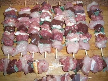 Rezept: Spiedini misti spoletini (gemischte Fleischspieße aus Spoleto) Bild Nr. 8 Spiedini misti spoletini (gemischte Fleischspieße aus Spoleto) - Rezept - Bild Nr. 8