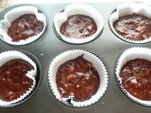 Rezept: Fluffige Schoko-Bananen-Muffins Bild Nr. 2 Fluffige Schoko-Bananen-Muffins - Rezept - Bild Nr. 2