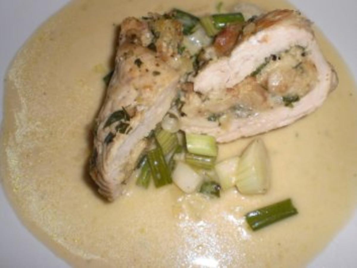 Putenröllchen mit Semmelfüllung - Rezept - kochbar.de