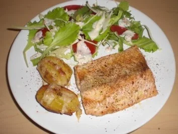 Gegrillter Lachs mit Fächerkartoffeln - Rezept