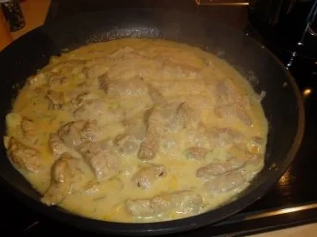 Schwein, Nudeln, Schafskäse im Auflauf - Rezept - Bild Nr. 4