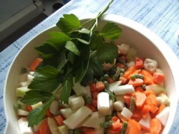 Rezept: Gemüsesüppchen Bild Nr. 3 Gemüsesüppchen - Rezept - Bild Nr. 3