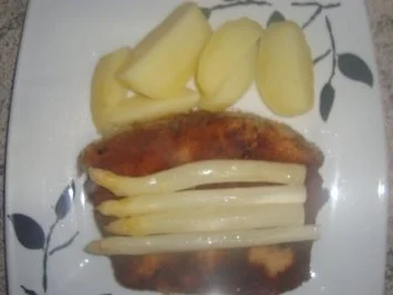 Rezept: Fleischgerichte: Leberkäse Wiener Art mit Salzkartoffeln und Spargel mit Buttersoße Bild Nr. 2 Fleischgerichte: Leberkäse Wiener Art mit Salzkartoffeln und Spargel mit Buttersoße - Rezept - Bild Nr. 2