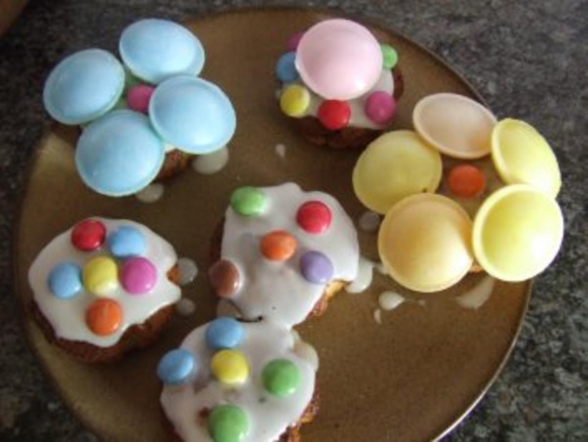 Bilder für Muffins mit Brausepulver-Kick und Smarties - Rezept