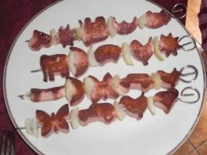 Rezept: Kindergeburtstagsidee "Leberkässpiesse" Bild Nr. 2 Kindergeburtstagsidee "Leberkässpiesse" - Rezept - Bild Nr. 2