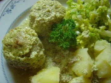 Rezept: Hackbällchen in Kräuter-Feta-Sauce, überbacken Hackbällchen in Kräuter-Feta-Sauce, überbacken - Rezept