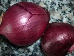 Fruchtiger Eiersalat an Honig-Bananen-Senfdressing und Pinienkernen - Rezept - Bild Nr. 7