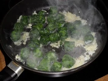 Flädle-gefüllt mit Blattspinat - Rezept - Bild Nr. 3