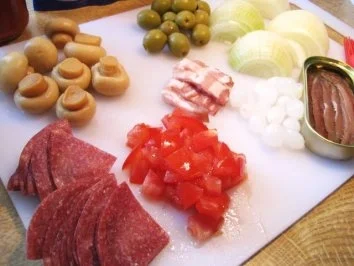 Pizza - (ein Jeder macht sie anders) ... - Rezept - Bild Nr. 3