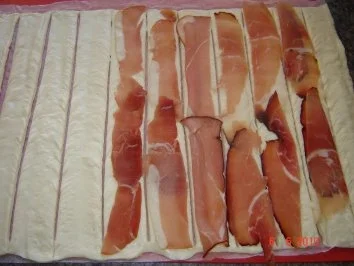 Rezept: Snack : Schinken-Stockbrot Bild Nr. 3 Snack : Schinken-Stockbrot - Rezept - Bild Nr. 3