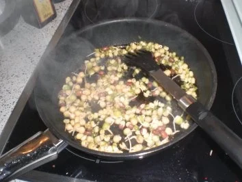 Rezept: Bratreis mit Hähnchen und Sprossen Bild Nr. 2 Bratreis mit Hähnchen und Sprossen - Rezept - Bild Nr. 2