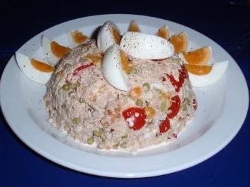 Rezept: Bunter Thunfischsalat mit Ei Bild Nr. 5 Bunter Thunfischsalat mit Ei - Rezept - Bild Nr. 5