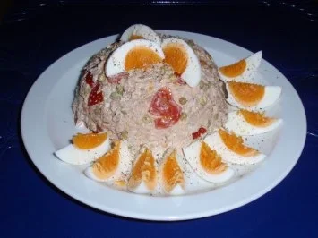 Rezept: Bunter Thunfischsalat mit Ei Bild Nr. 7 Bunter Thunfischsalat mit Ei - Rezept - Bild Nr. 7