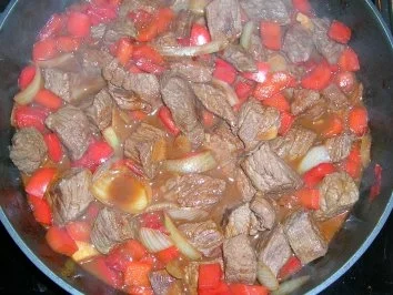 Lammgulasch aus der Klosterküche (haben wir im Kloster Himmerod - Eifel - gegessen) - Rezept