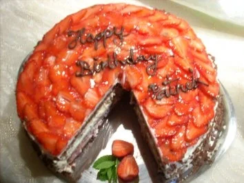 Erdbeertorte "Schwarzwälder-Art" - Rezept - Bild Nr. 2