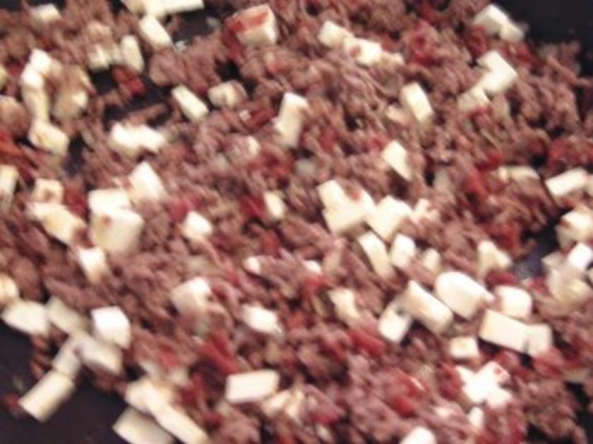 Blätterteigteilchen mit Hack - einfach - 36 kcal/100g