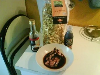 Geflügel: Hähnchenbrustfilet mit Curry-Ananas-Bandnudeln - Rezept - Bild Nr. 3