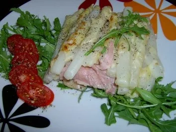 Rezept: Spargeltoast auf Rucolabett Bild Nr. 2 Spargeltoast auf Rucolabett - Rezept - Bild Nr. 2