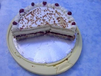 Rezept: Kirsch - Käse - Torte Bild Nr. 2 Kirsch - Käse - Torte - Rezept - Bild Nr. 2