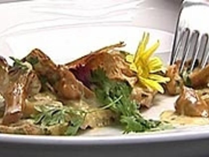 Semmelknödel-Carpaccio mit frischen Pfifferlingen und Gartenkräutern ...