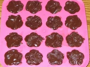 Rezept: Süssigkeit - Nuss-Pralinen Bild Nr. 3 Süssigkeit - Nuss-Pralinen - Rezept - Bild Nr. 3