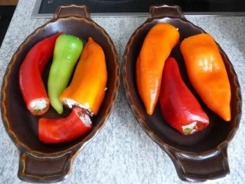 Rezept: Reis & Risotto - Paprikaschoten gefüllt mit Reis Reis & Risotto - Paprikaschoten gefüllt mit Reis - Rezept