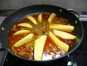 Hackfleisch : Krautgulasch - Rezept