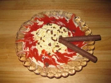 ♥♥ Spaghettieis mit beschwipstem Erdbeersößchen ♥♥ - Rezept - Bild Nr. 4