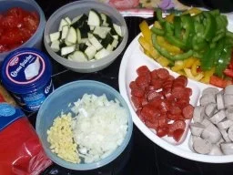 Würstchen-Gemüsezauber mit Hörnchennudeln - Rezept - Bild Nr. 2