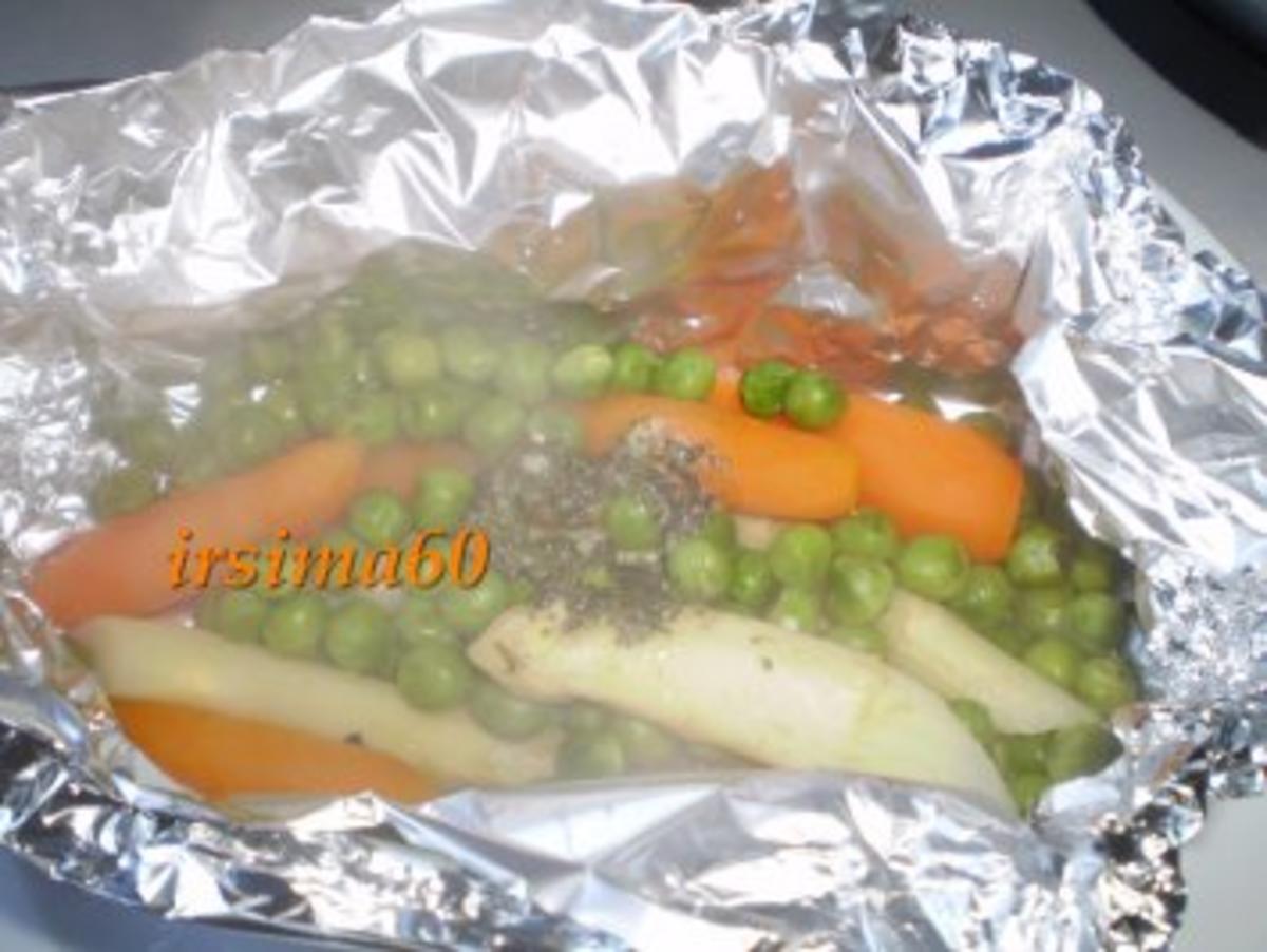  Gemüse mit Kräuterbutter en Papillote - Rezept - Bild Nr. 9