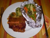  Gemüse mit Kräuterbutter en Papillote - Rezept