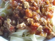Putenbolognese mit Bandnudeln - Rezept