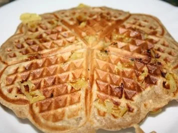 Rezept: Mandelwaffeln mit zweierlei Früchten Mandelwaffeln mit zweierlei Früchten - Rezept