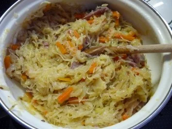 Hauptgerichte - Bratwurst mit Sauerkraut - Rezept - Bild Nr. 4