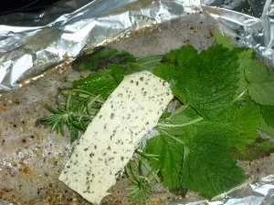 Kräuterheilbutt trifft Gemüseschiffchen - Rezept - Bild Nr. 3