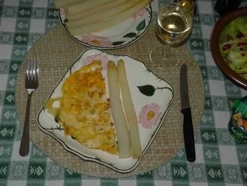 Rezept: Hauptgerichte - Eieromlett mit Spargel Hauptgerichte - Eieromlett mit Spargel - Rezept