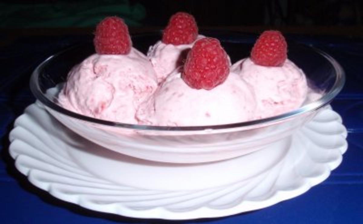 Cremiges Himbeer-Joghurt-Eis - Rezept - Bild Nr. 5