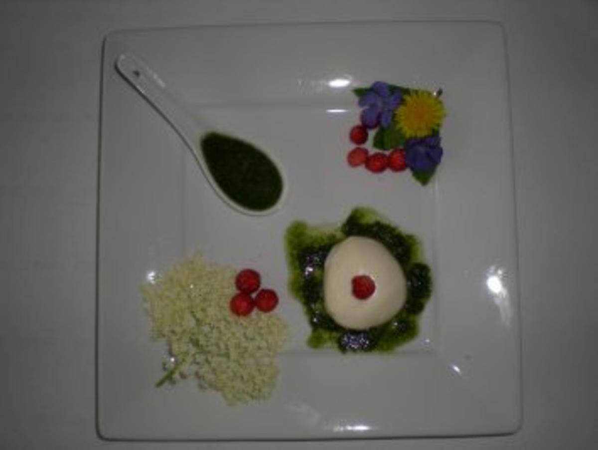 Holunder Blüten Mousse mit Minz Pesto - Rezept - Bild Nr. 5