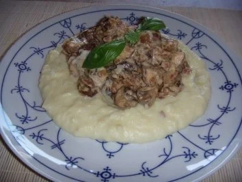 Champignonpfännchen mit Kartoffelpüree - Rezept