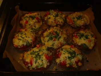 Rezept: Überbackene: Brotpizza mit Mais und Paprika Bild Nr. 4 Überbackene: Brotpizza mit Mais und Paprika - Rezept - Bild Nr. 4