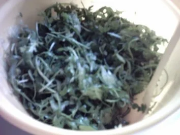 Rezept: Ruccolasalat mit grüner Gurke Bild Nr. 4 Ruccolasalat mit grüner Gurke - Rezept - Bild Nr. 4