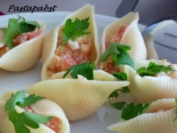 Rezept: Gefüllte Muschelnudeln Gefüllte Muschelnudeln - Rezept